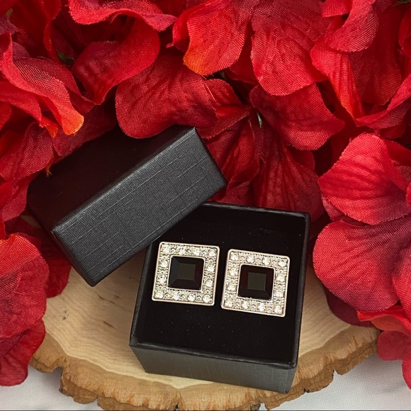 Elegant Black Obsidian and Silver Crystal Square Cufflinks - Picture 14 of 16